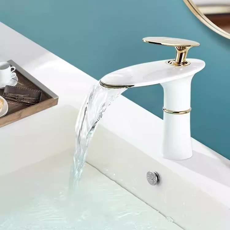 Home Hardware Bathroom Faucets - Waterval Wastafel Kraan Wit Goud Warm